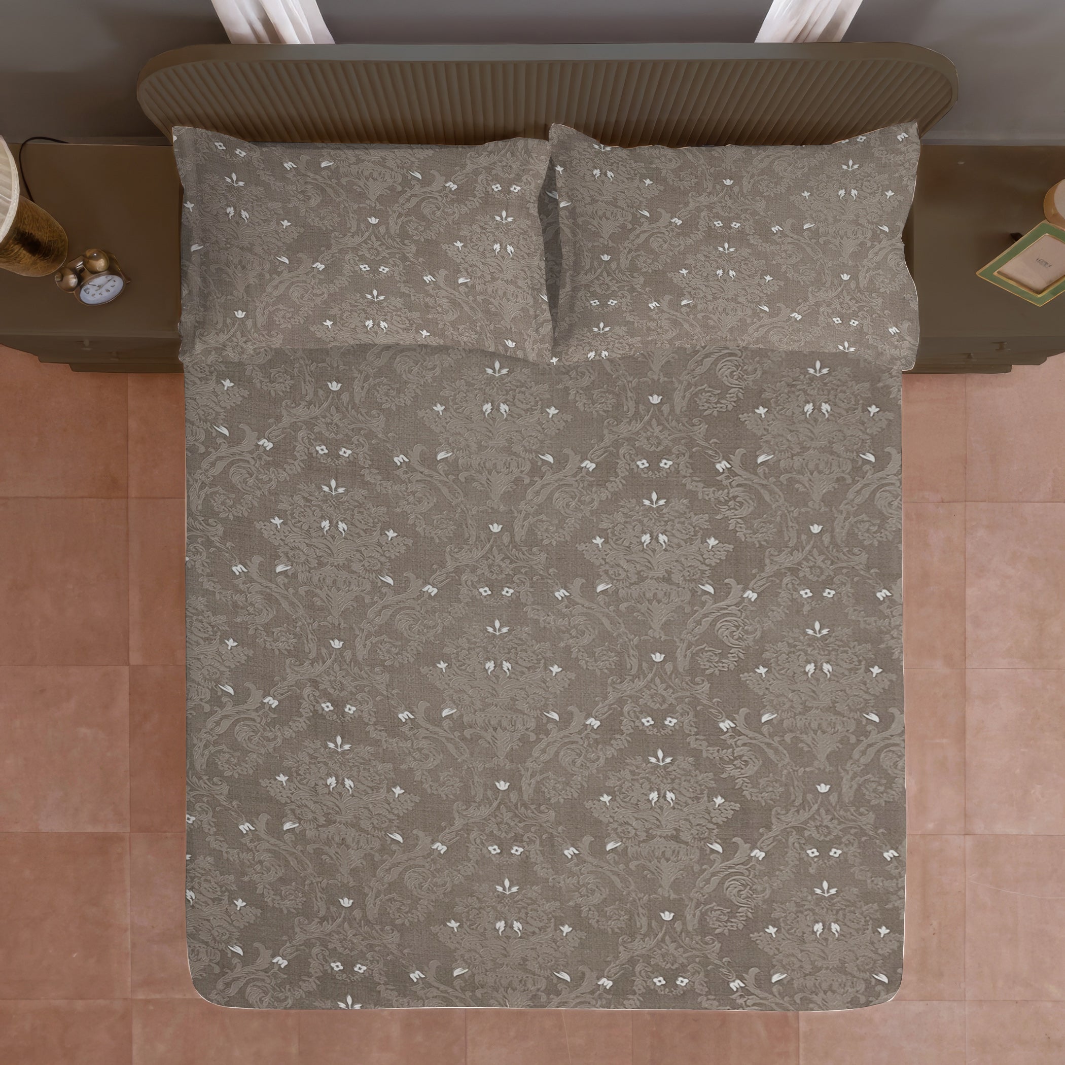Vintage Damask Floral 180 TC 100% Cotton King Fitted Bedsheet With 2 Pillow Covers ( 72*78*10 Inches )