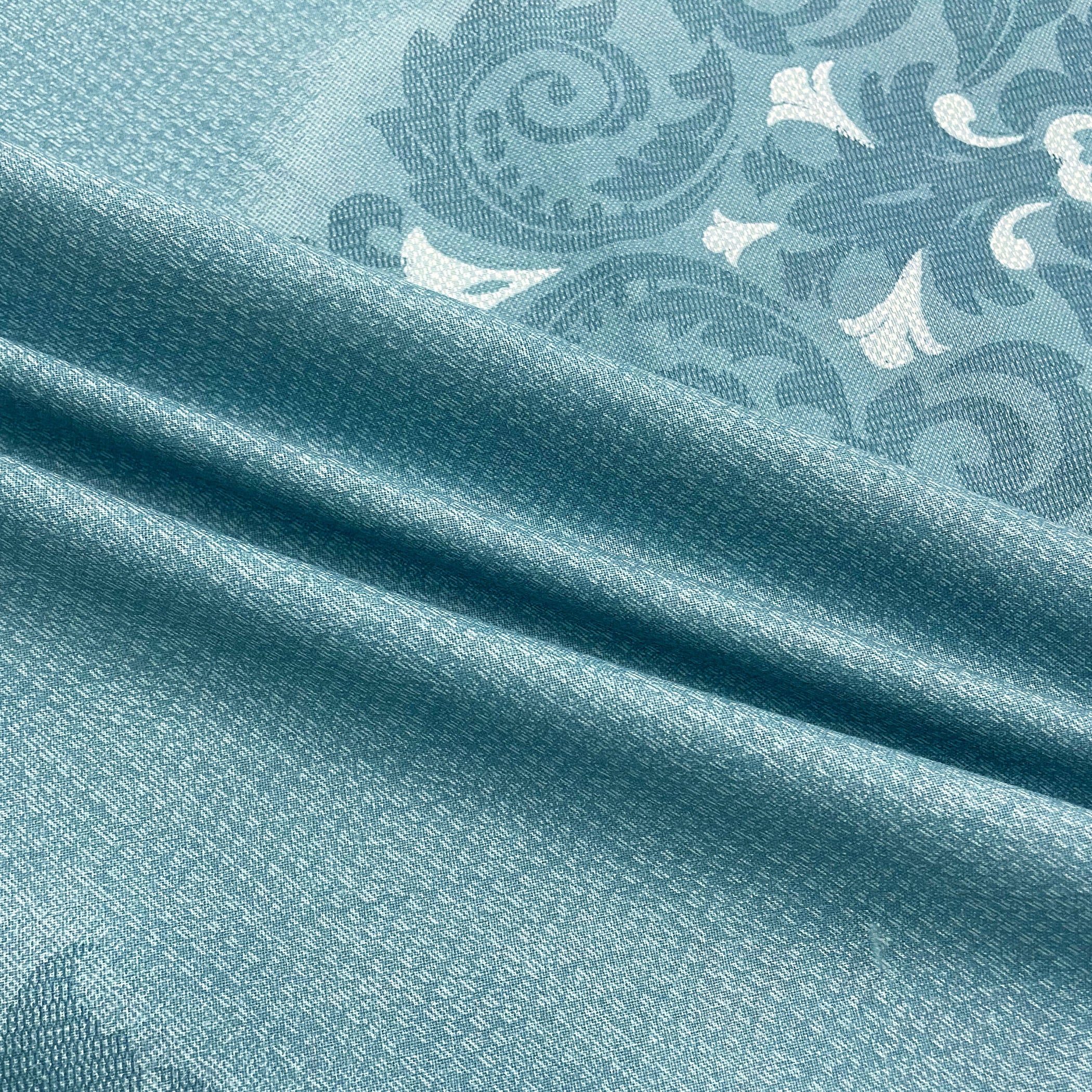 Classic Damask Motif 180 TC 100% Cotton Super King Bedsheet With 2 Pillow Covers