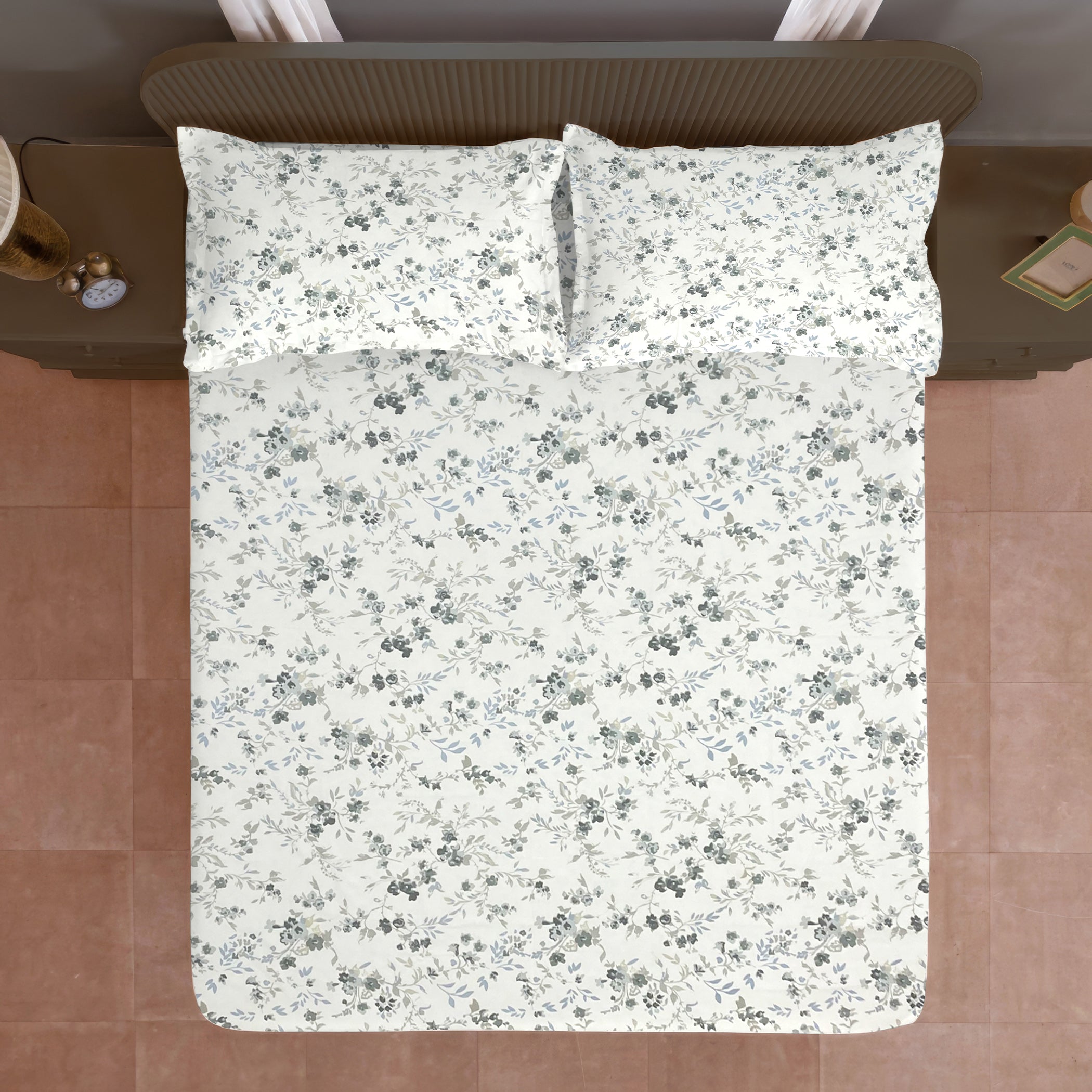 Grey Blossom Floral 210 TC Pure Cotton Super King Bedsheet With 2 Pillow Covers ( 108x108 Inches )