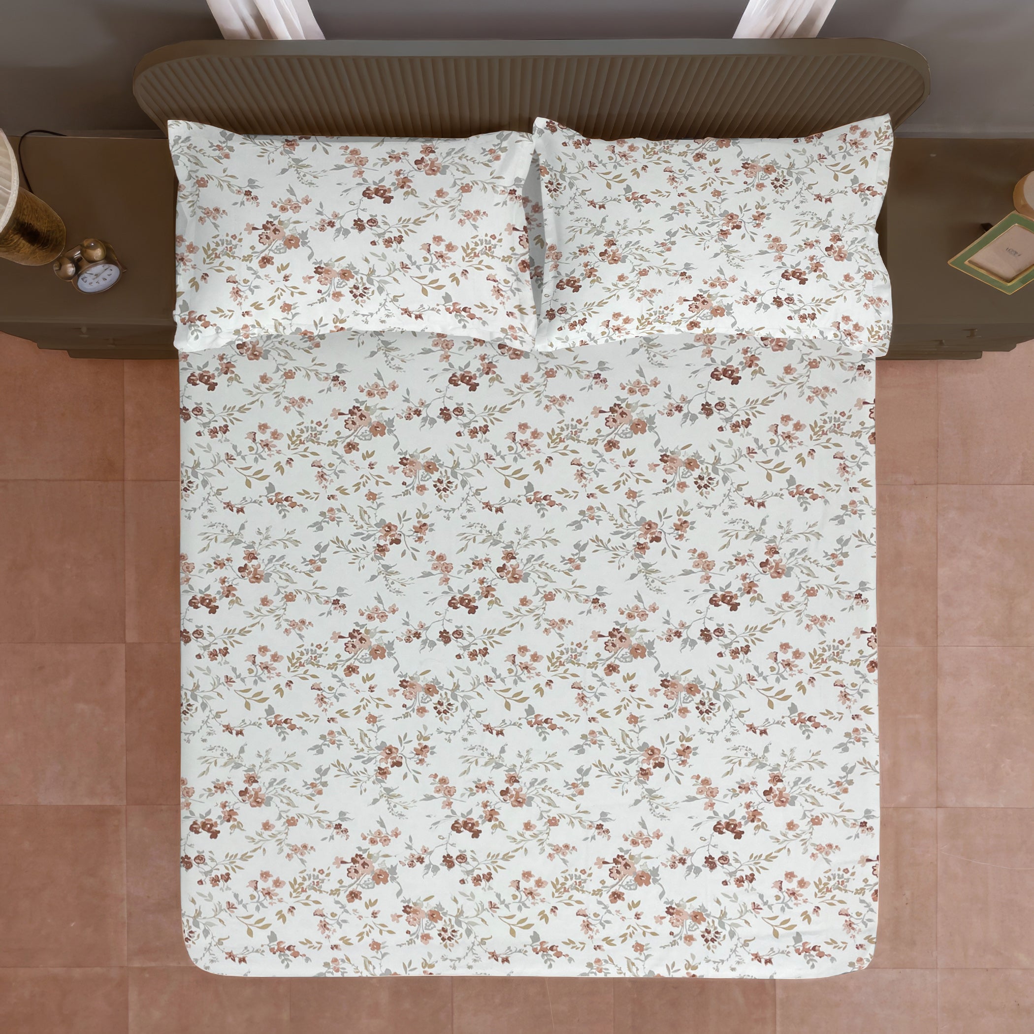 Autumn Blossom Floral 210 TC Pure Cotton Super King Bedsheet With 2 Pillow Covers ( 108x108 Inches )