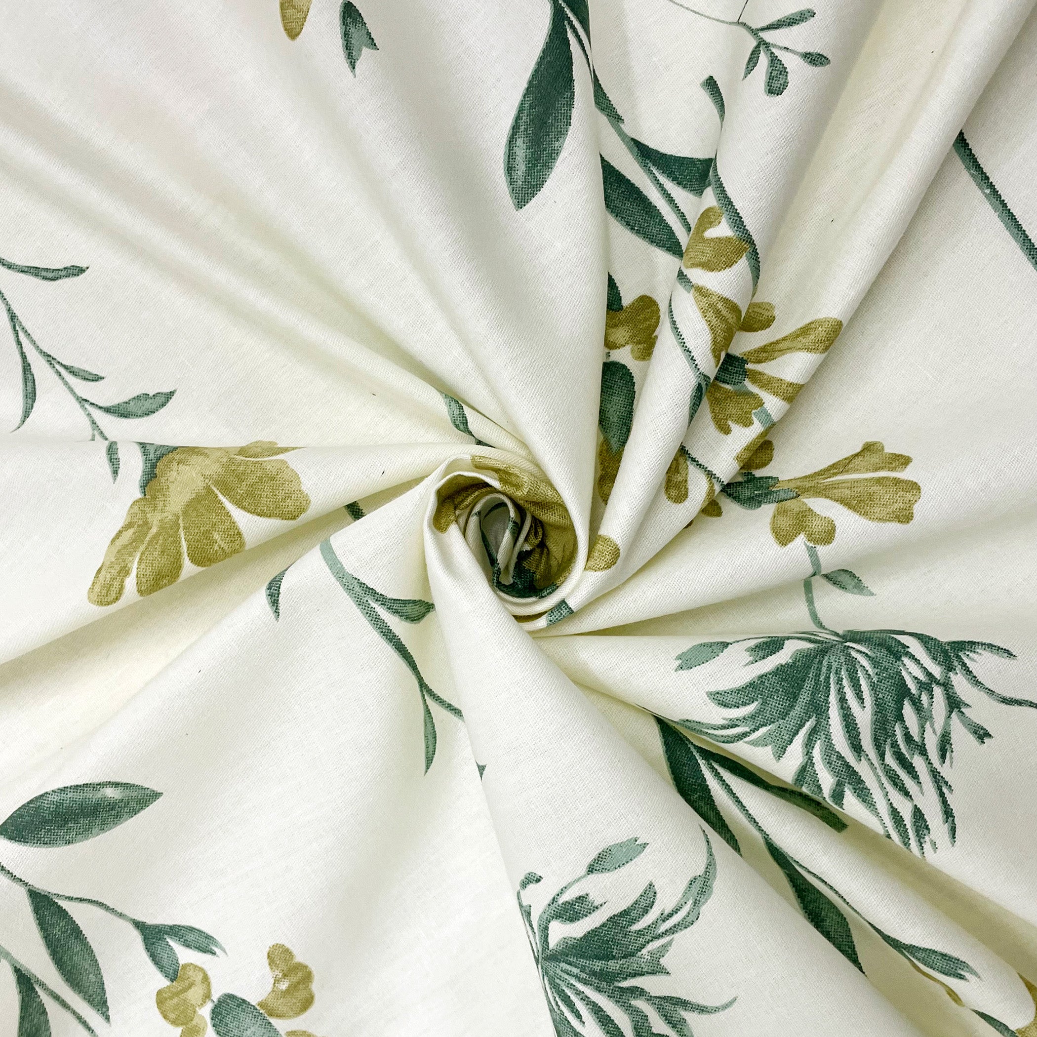 Meadow Blossom 210 TC Pure Cotton Super King Bedsheet With 2 Pillow Covers ( 108x108 Inches )