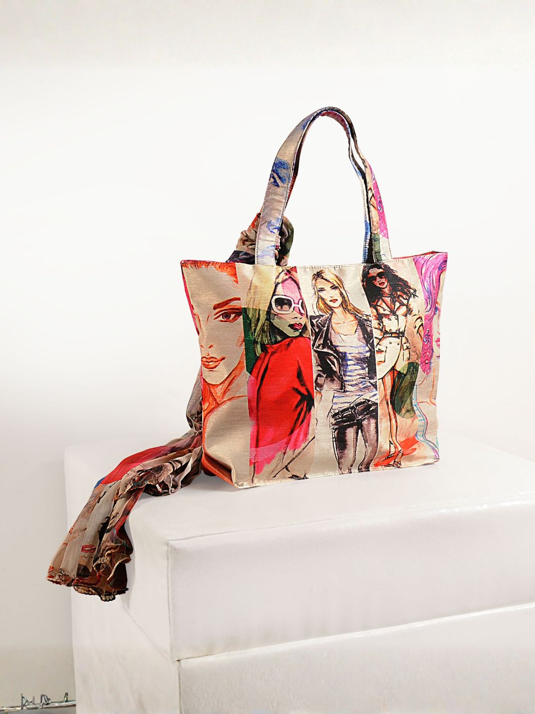 Urban Chic Canvas Tote - Bold Fashion Sketch Bag with Scarf