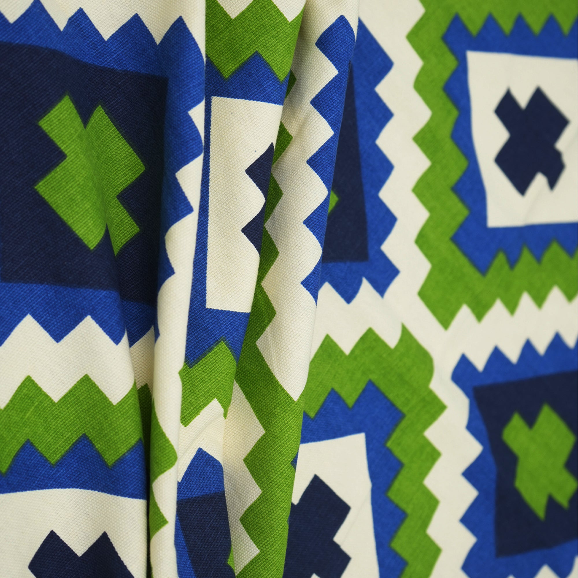 Premium Cotton Geometric Green & Blue Rectangular 8 Seater Table Cover