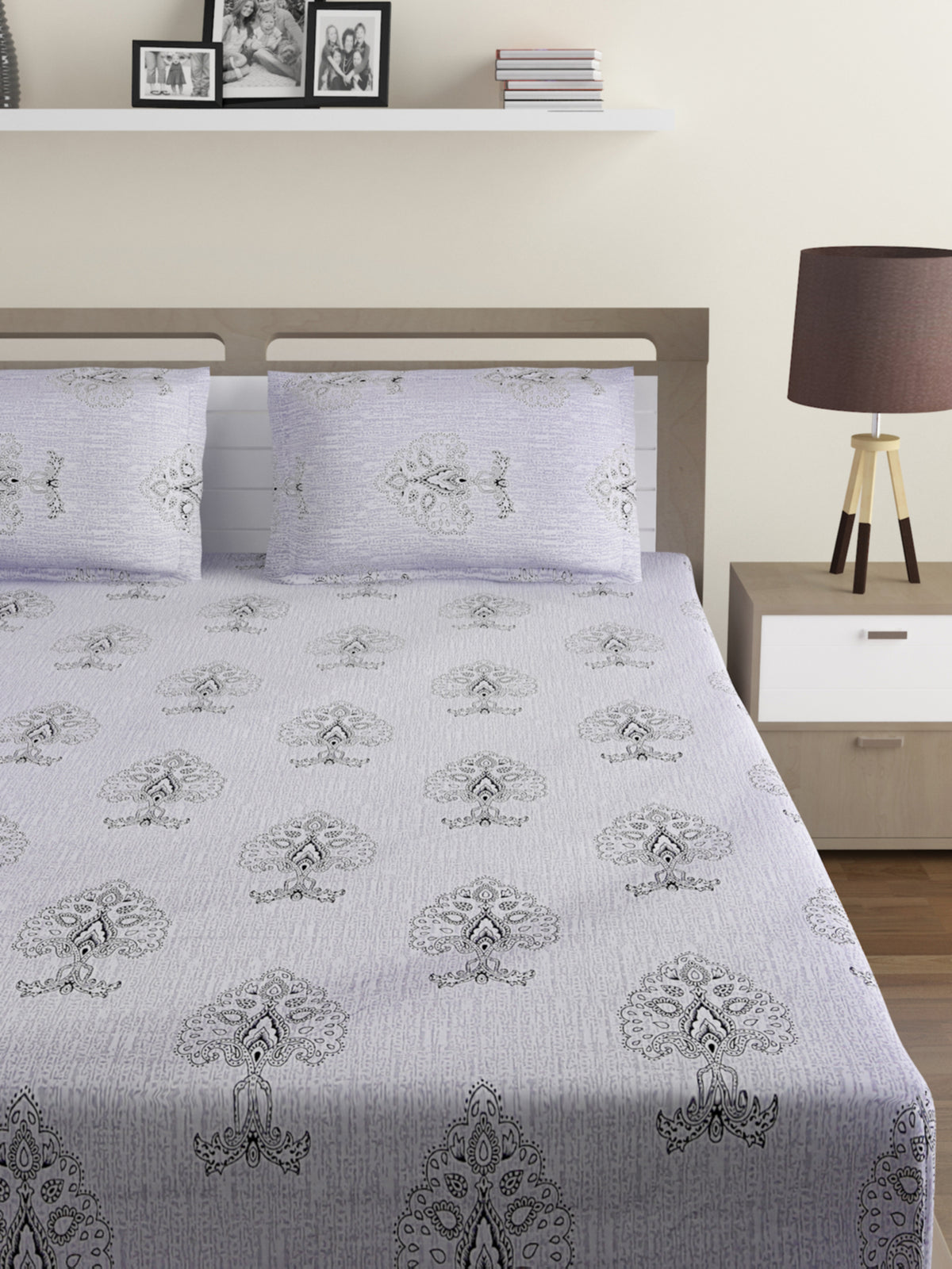 Silver Paisley Elegance 180 TC Pure Cotton Bedsheet Set with Pillow Cover