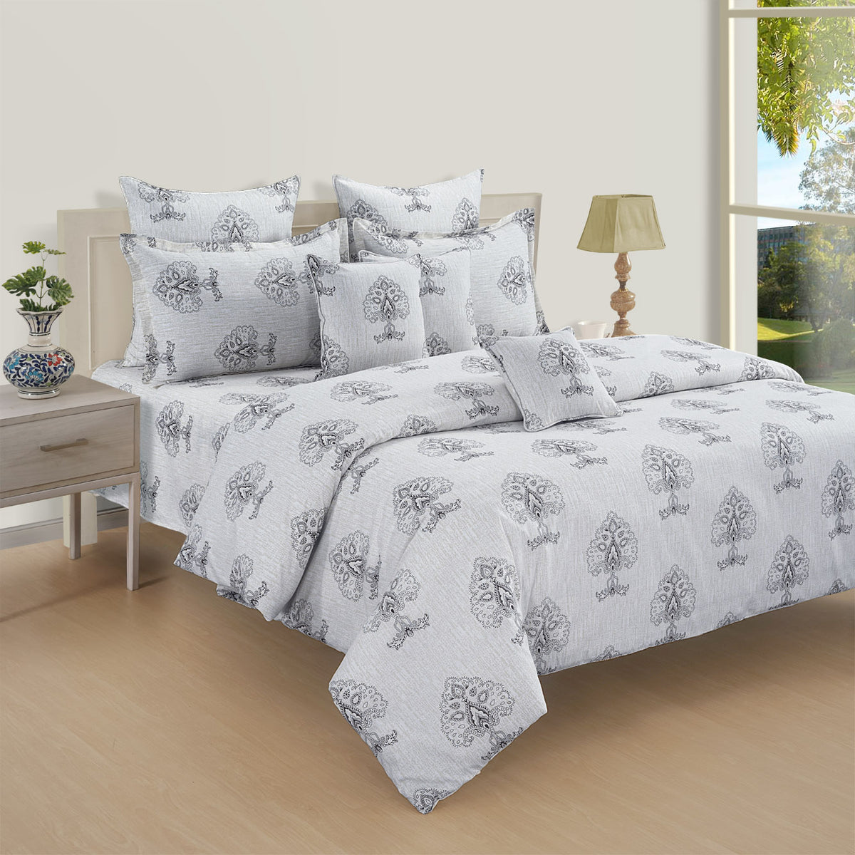 Silver Paisley Elegance 180 TC Pure Cotton Bedsheet Set with Pillow Cover