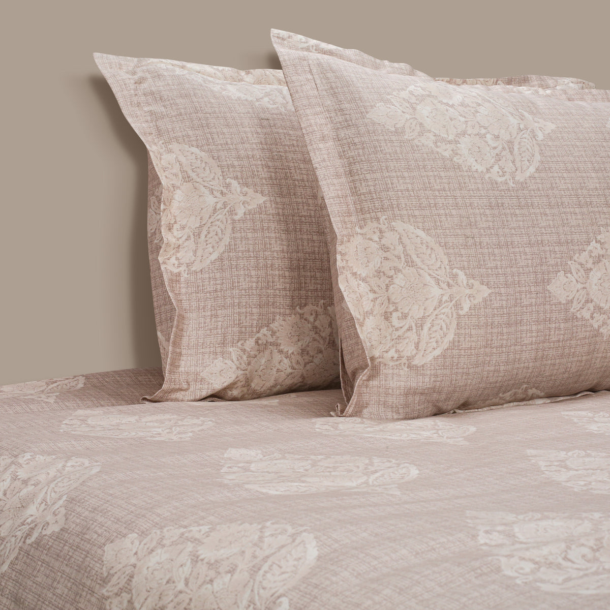 Blush Taupe Floral Medallion 180 TC Pure Cotton Bedsheet Set with Pillow Cover