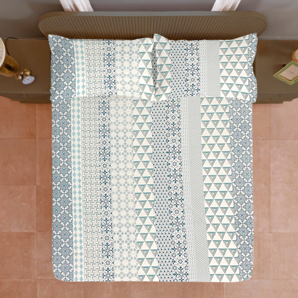 Aqua Mosaic 200 TC Pure Cotton Bedsheet with Pillow Cover