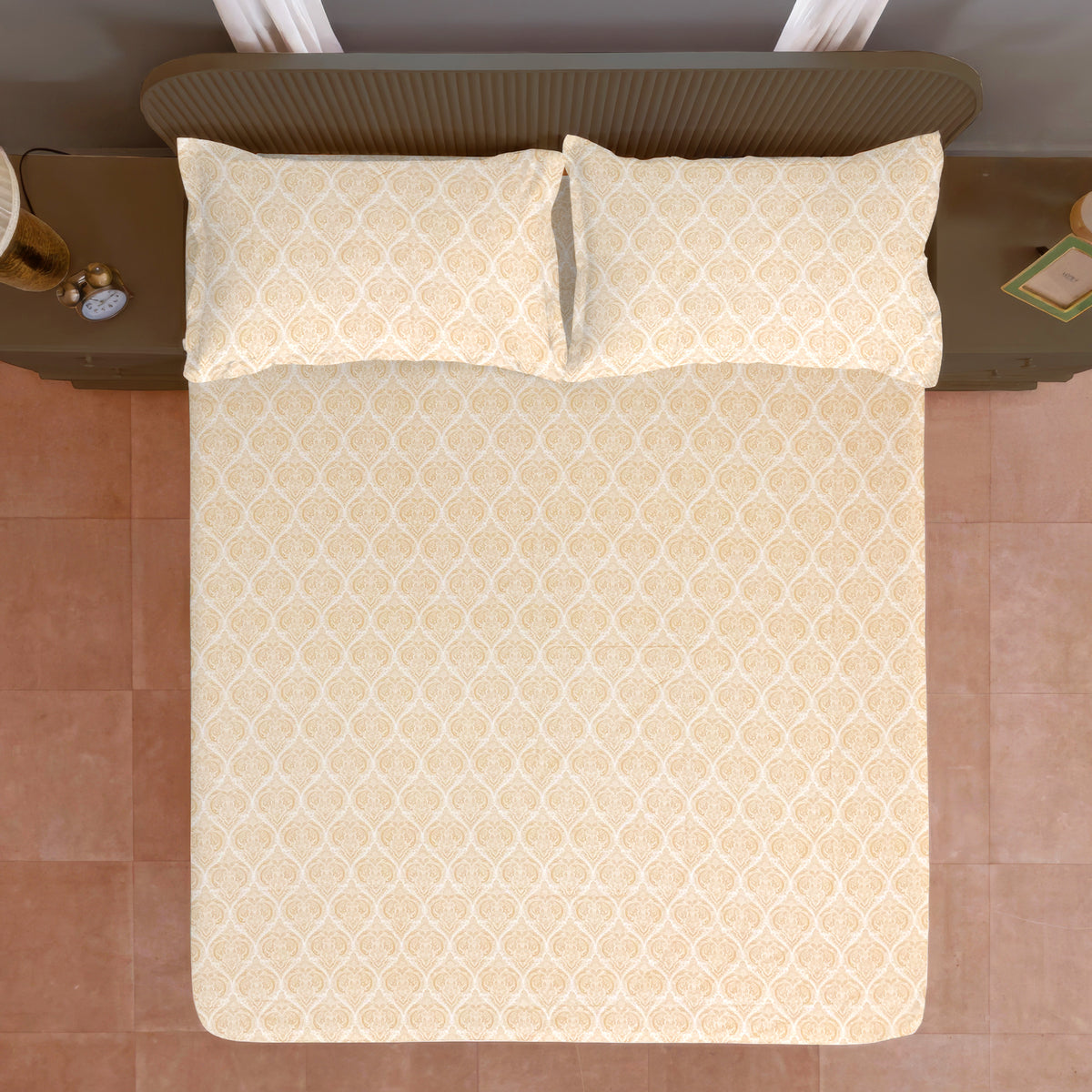 Ivory Paisley 200 TC Pure Cotton Bedsheet with Pillow Cover