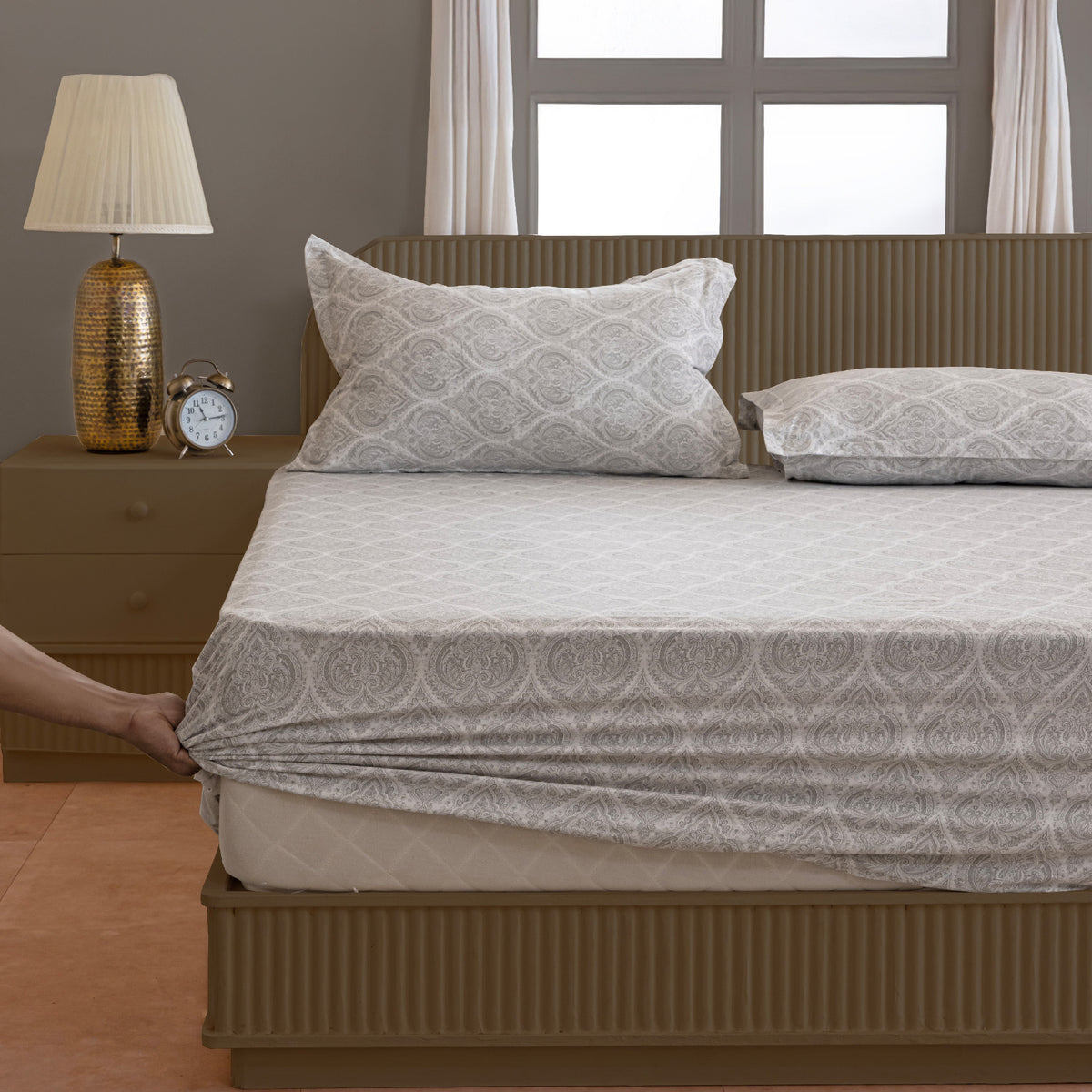 Grey Paisley 200 TC Pure Cotton Bedsheet with Pillow Cover