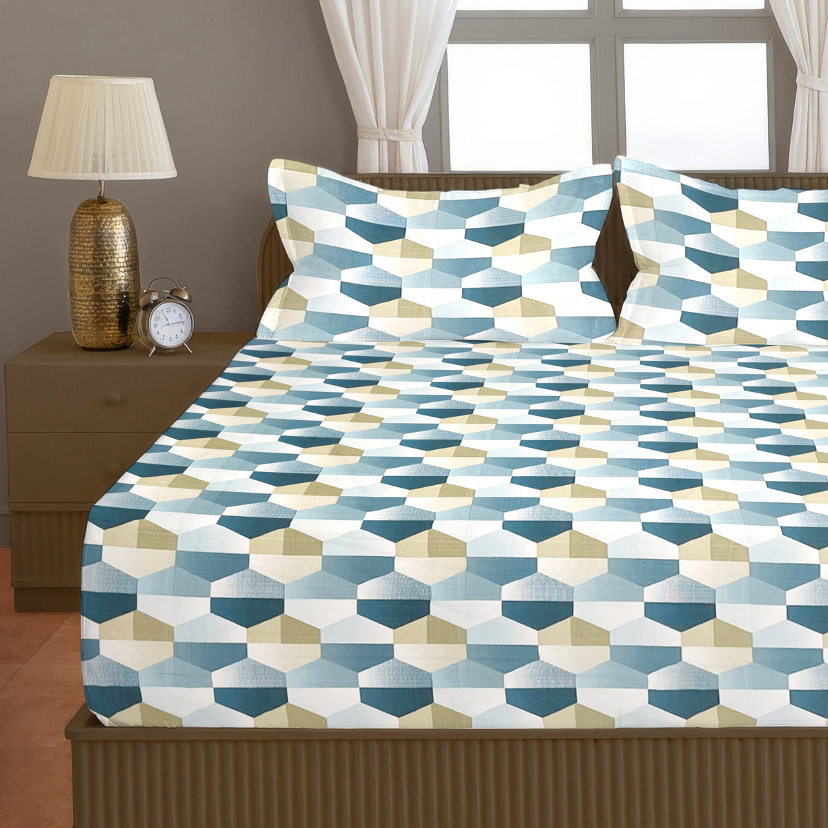 Teal & White Geometric 200 TC Pure Cotton Bedsheet with Pillow Covers