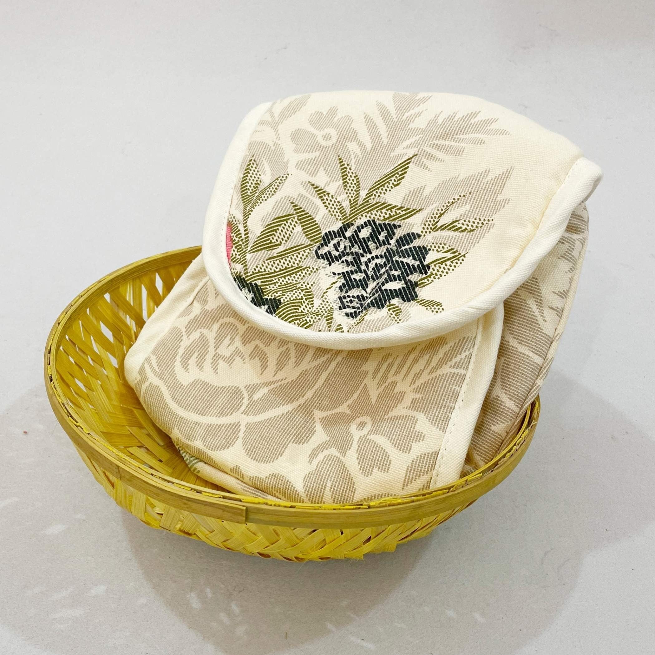 Premium Cotton Insulated Bread Basket - Cream Floral