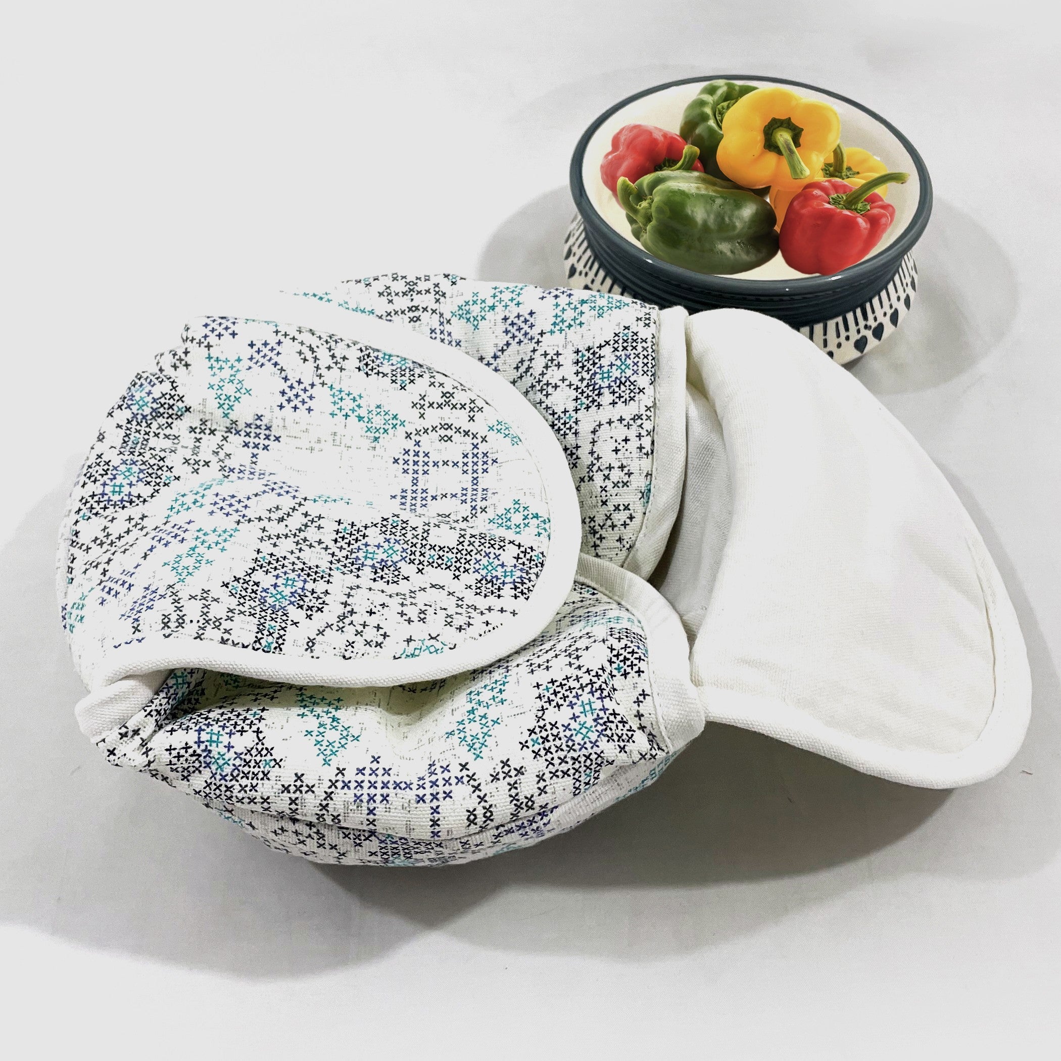 Premium Cotton Insulated Bread Basket - Geometric Cross Print