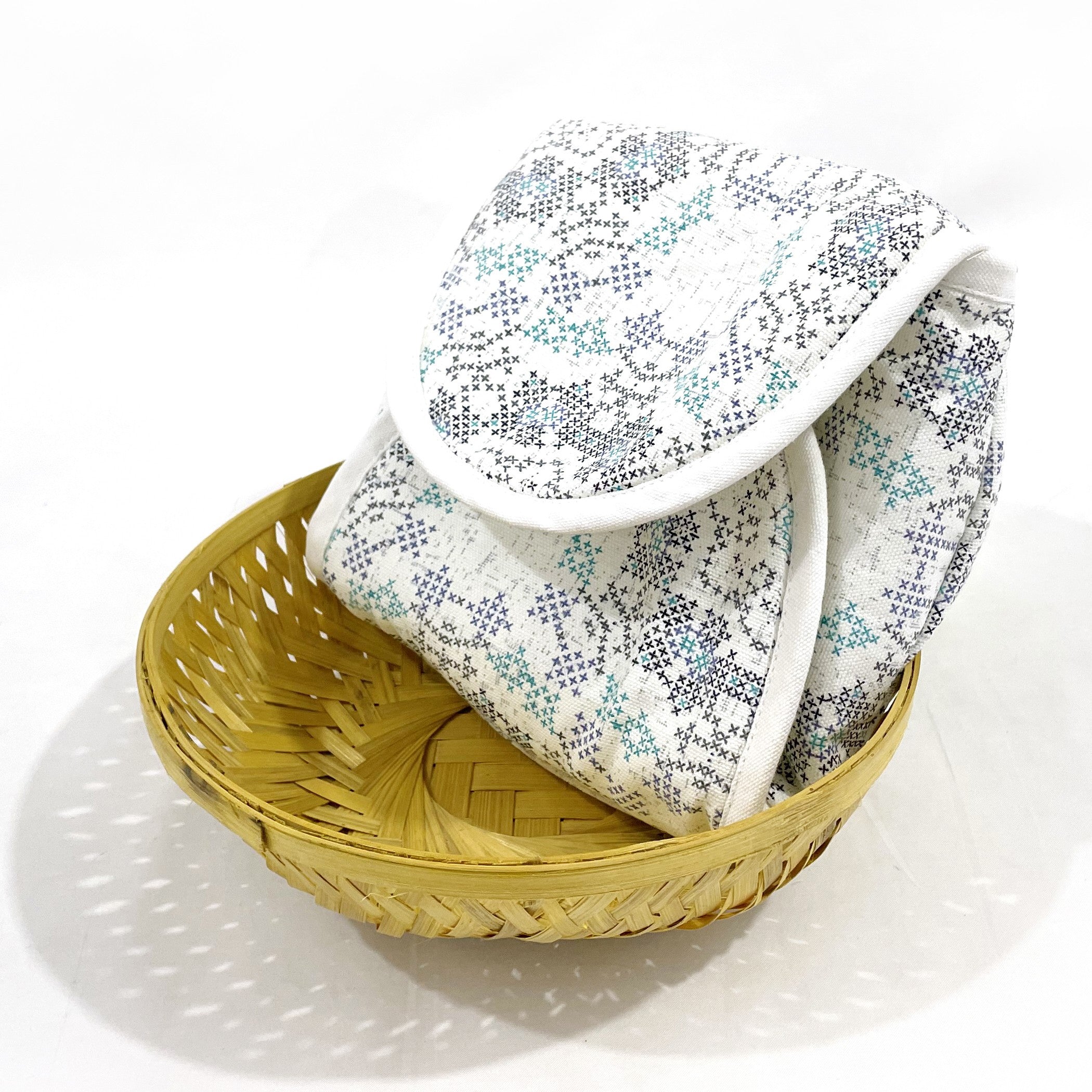Premium Cotton Insulated Bread Basket - Geometric Cross Print