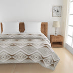 Modern Cotton Geometric White/neutral Single AC Quilt