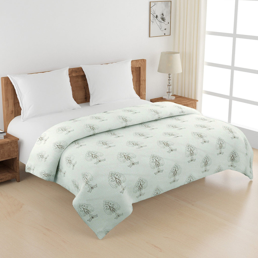Elegant Cotton Ethnic motif Green Single AC Quilt