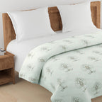 Elegant Cotton Ethnic motif Green Single AC Quilt