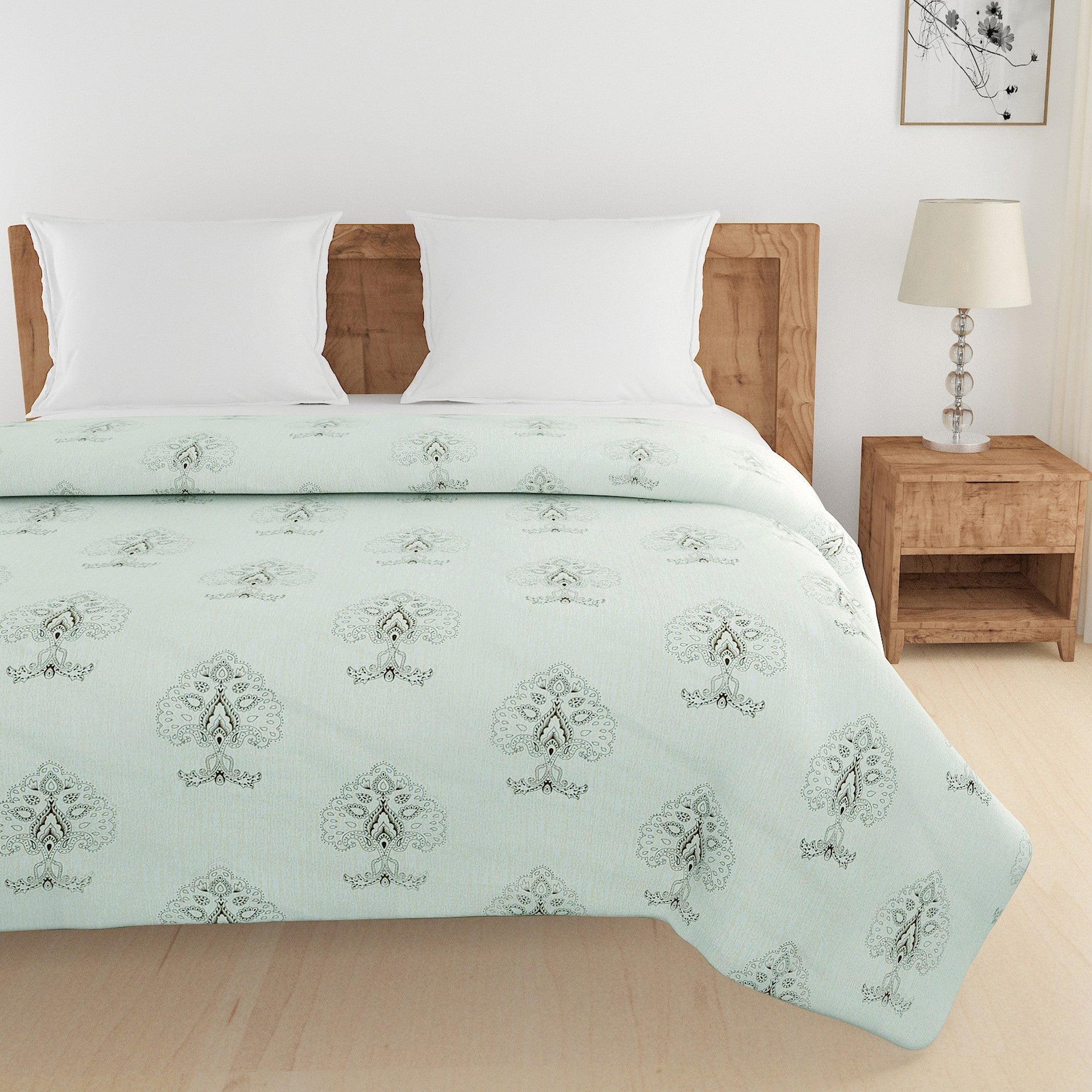 Elegant Cotton Ethnic motif Green Single AC Quilt