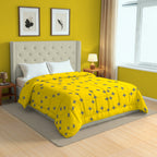 Yellow & Grey Geometric Microfiber Lightweight 150 GSM AC Room Comforter