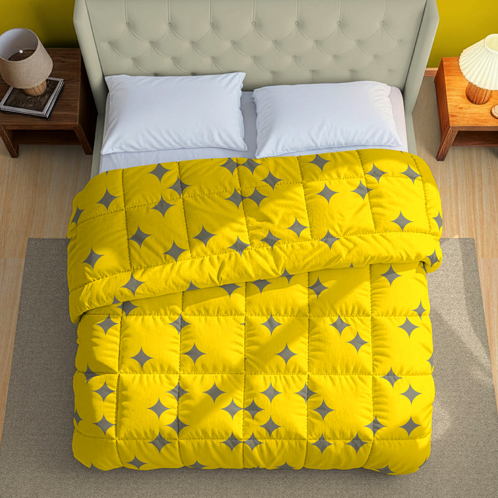 Yellow & Grey Geometric Microfiber Lightweight 150 GSM AC Room Comforter