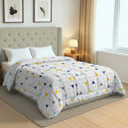 White & Yellow Geometric Microfiber Lightweight 150 GSM Comforter