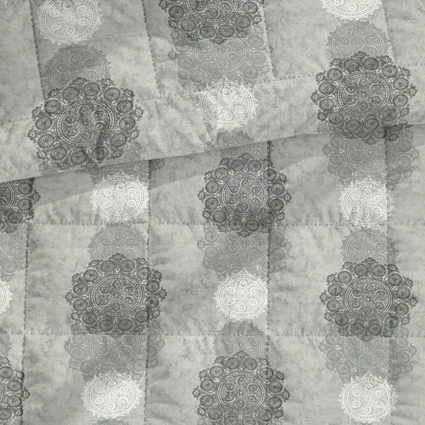 Elegant 100% cotton Motif Grey Double AC Quilt