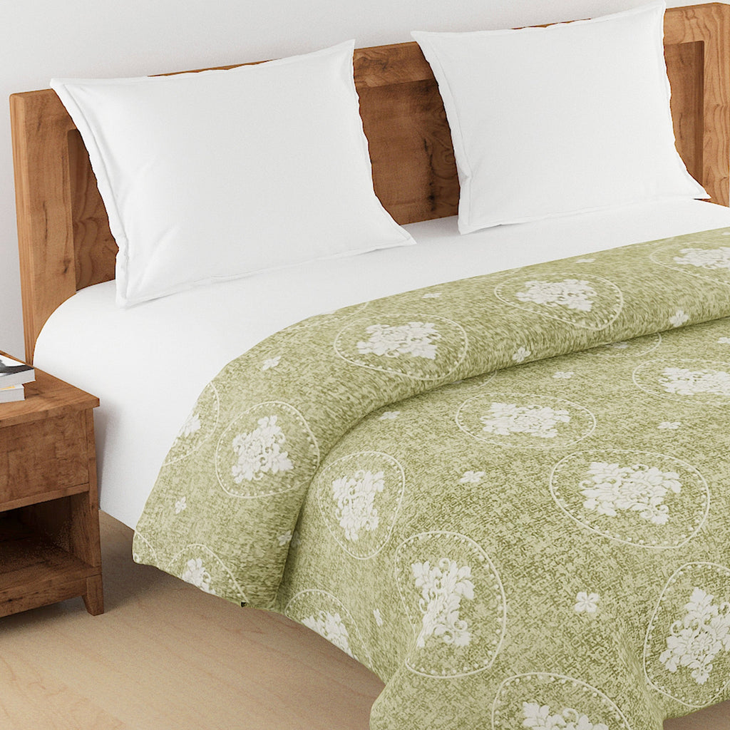 Elegant 100% cotton Motif Green Double AC Quilt