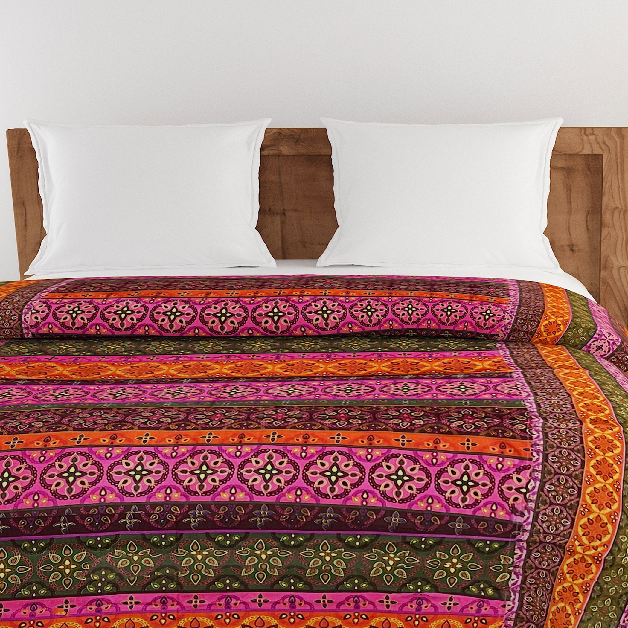 Elegant Cotton Ethnic motif Pink Single Winter Quilt