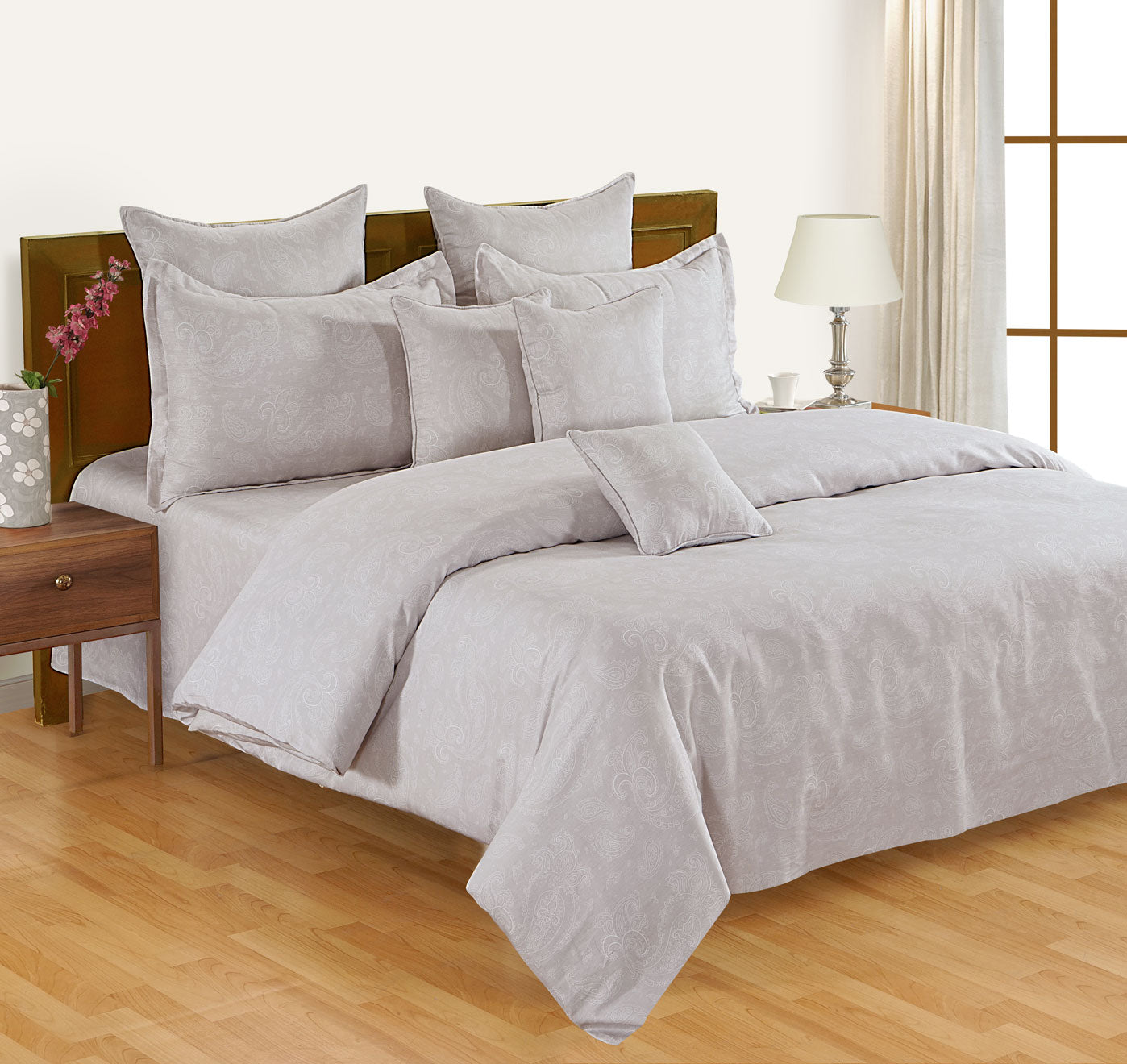 Elegant Cotton Ethnic motif Grey Double AC Quilt