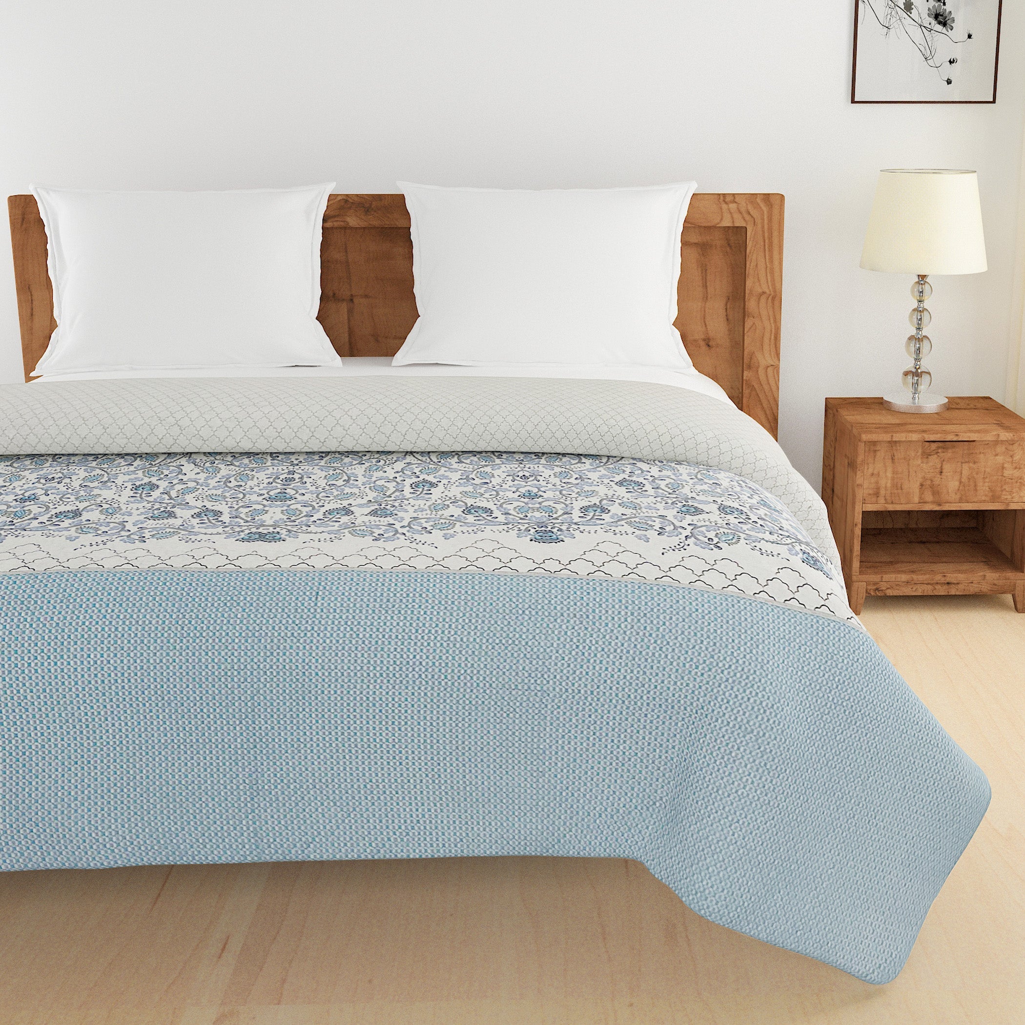 Elegant Mercerized pure cotton Motif Off white Double AC Quilt