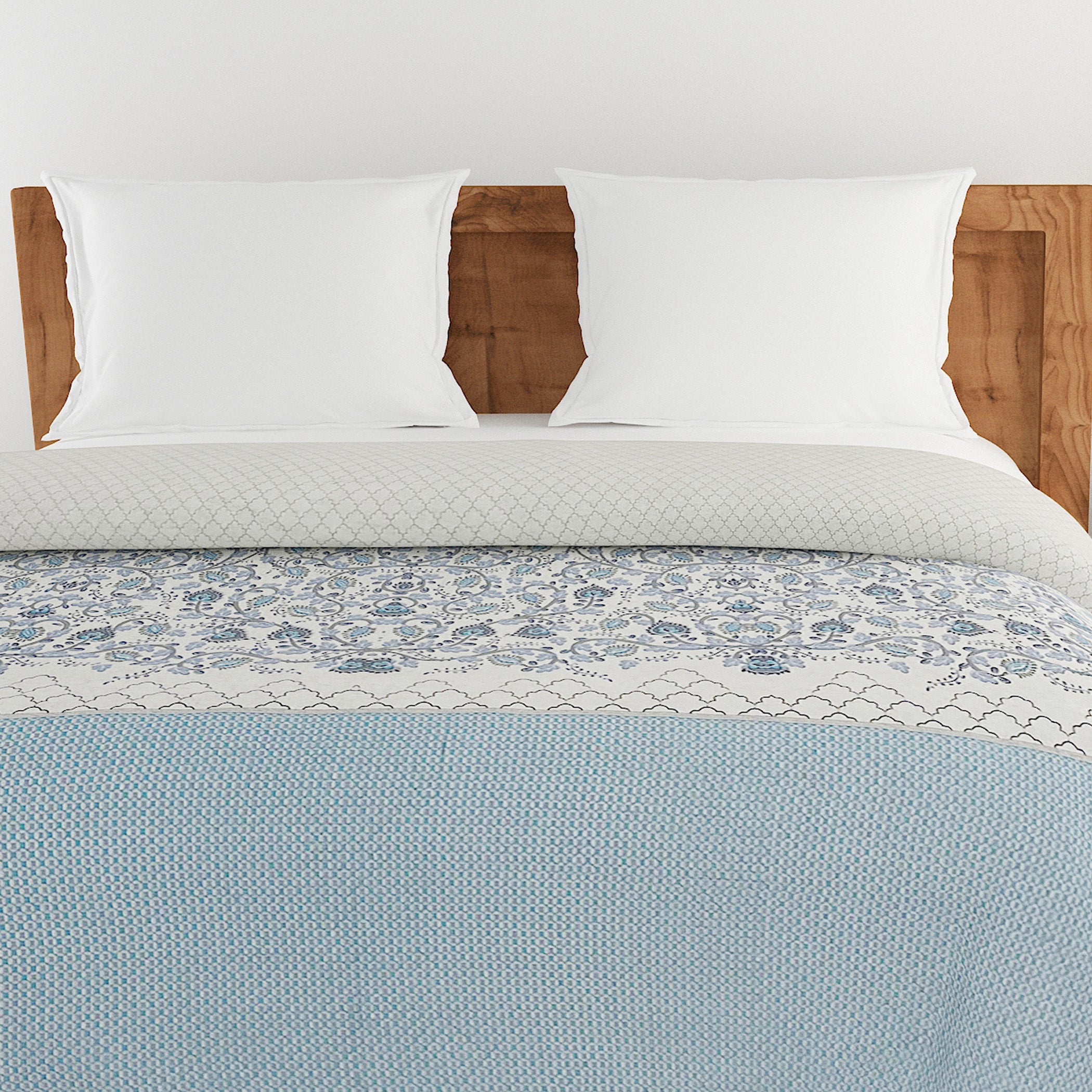 Elegant Mercerized pure cotton Motif Off white Double AC Quilt