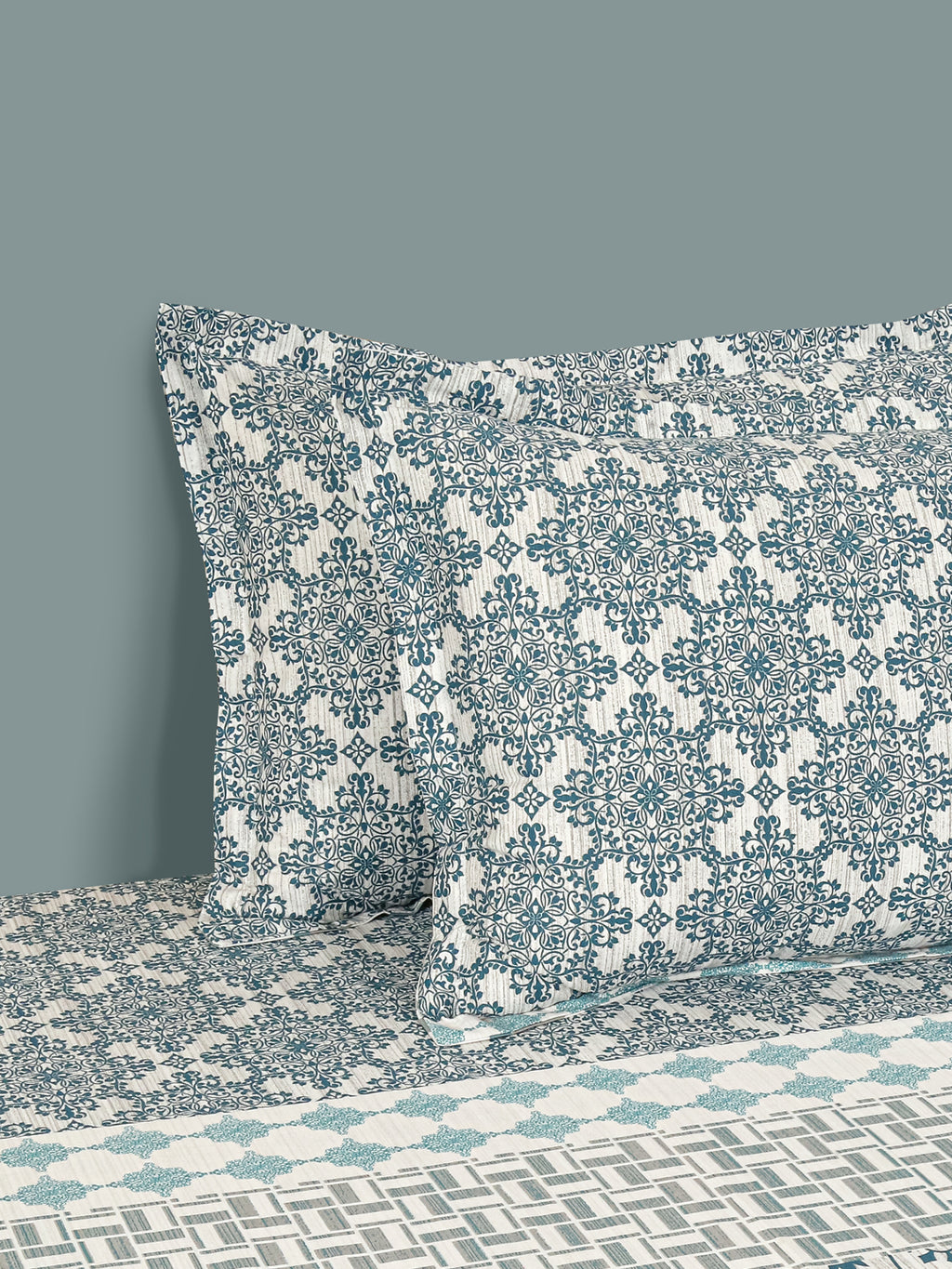 Ornamental Damask Off White 210 TC Pure Cotton Double Bedsheet with 2 Pillow Covers (90 x 108 Inches)