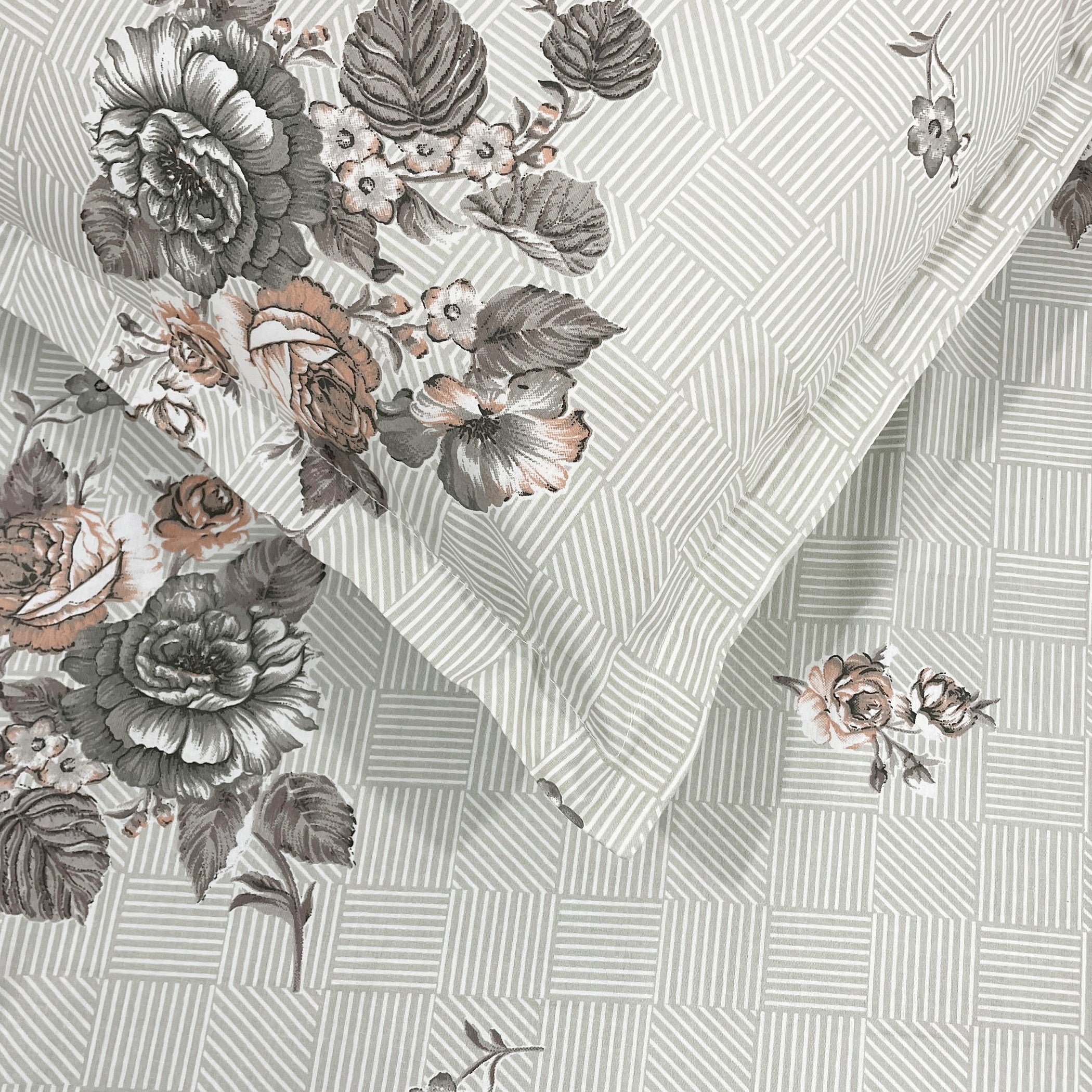 Grey Flora - 210TC Pure Cotton Single Fitted Bedsheet (36 x 78 x 10 Inches)