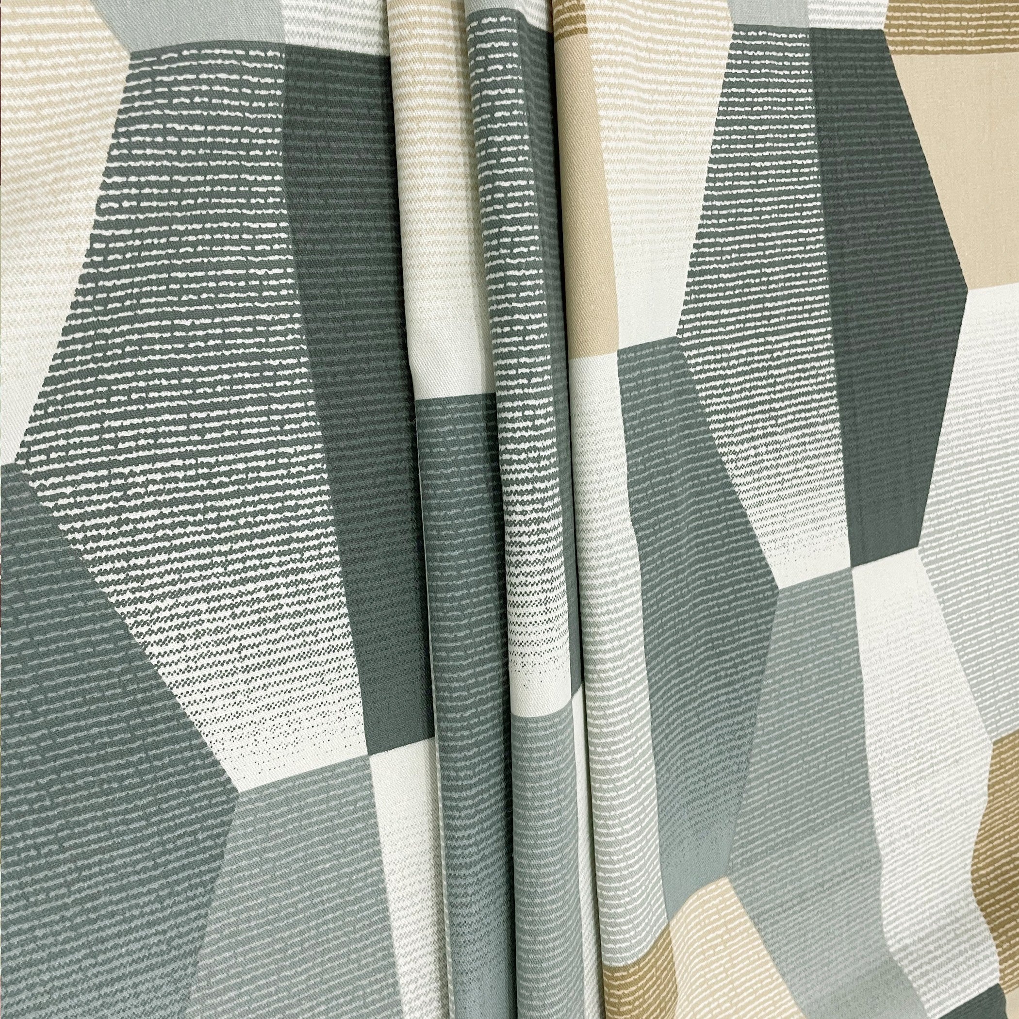 Grey Hex - 210TC Pure Cotton Double King (90x108 Inches)