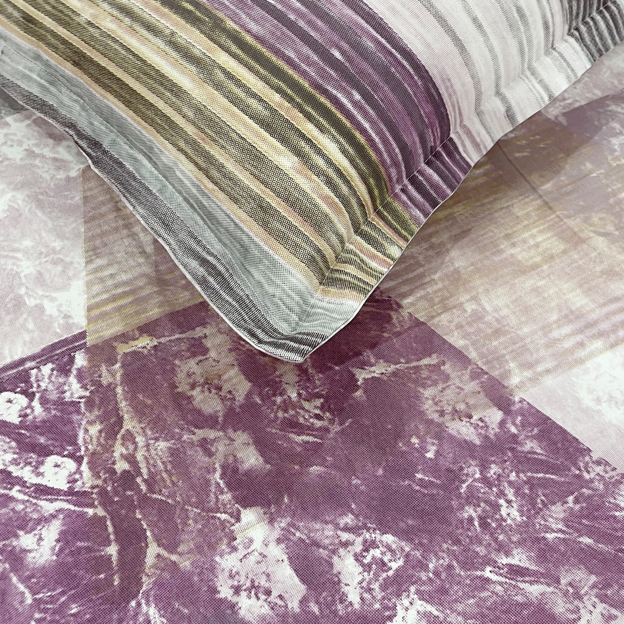 Magenta Matrix - 210TC Pure Cotton Single Fitted Bedsheet (36 x 78 x 10 Inches)