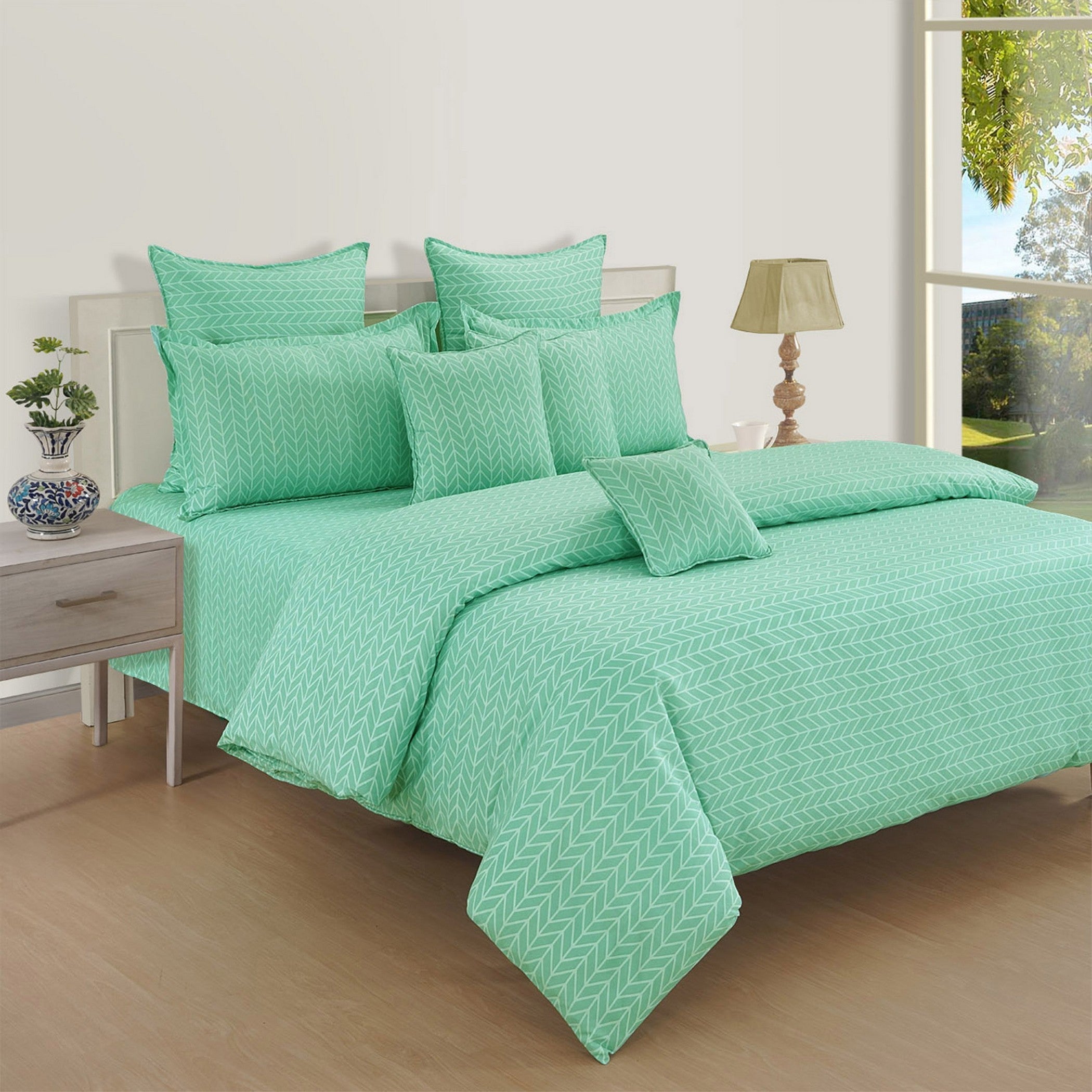 Mint Green Geometric Double Queen Bedsheet with 2 Pillow Covers - Soft & Minimal (90x100 inches)
