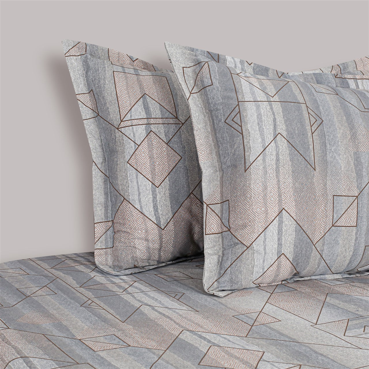 Modern Geo-Lines Double King Bedsheet with 2 Pillow Covers 200TC - Misty Grey (90x108 inches)