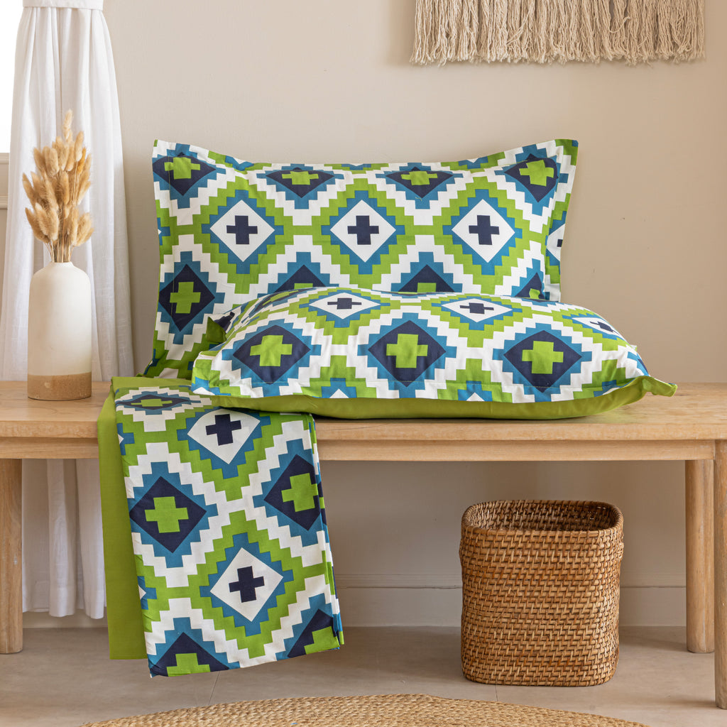 Symmetry in Spring - 200TC Vibrant Green Cotton Single Bedsheet (60x90 Inches)
