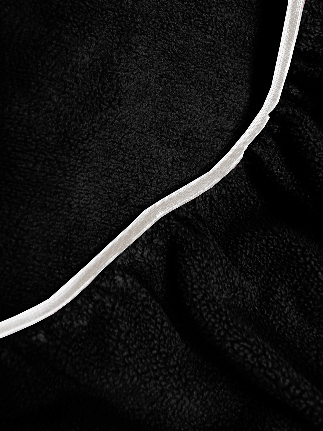 Solid Black Thermal Double King Bedsheet with 2 Matching Pillow Cover (90x108 inches)