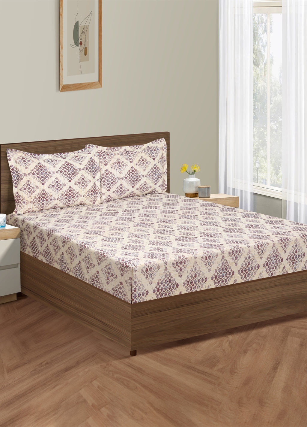 Beige & Purple Geometric Print Pure Cotton 160 TC King Fitted Bedsheet with 2 Pillow Covers (72x78x10 Inches)
