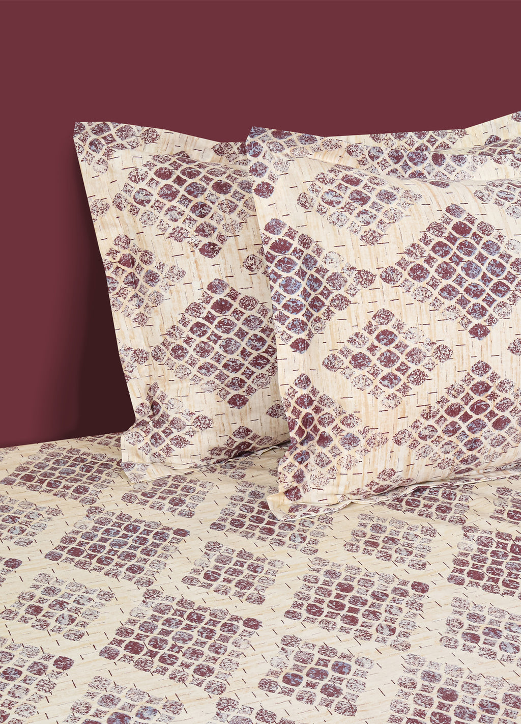 Beige & Purple Geometric Print Pure Cotton 160 TC King Fitted Bedsheet with 2 Pillow Covers (72x78x10 Inches)
