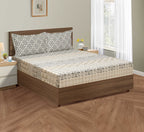 Ivory & Grey Geometric Pure Cotton 210 TC Super King Bedsheet with 2 Pillow Covers (108x108 Inches)