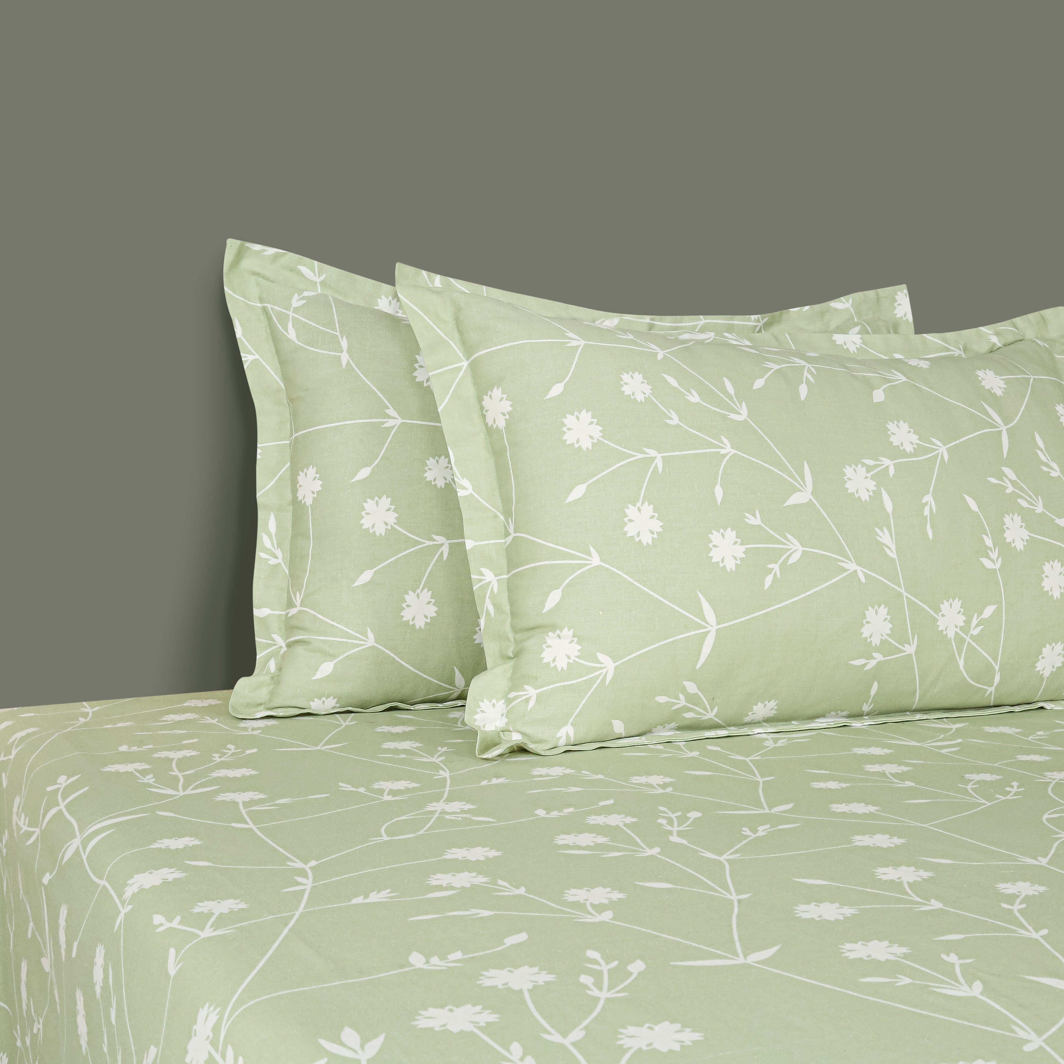 Elegant Sage Green Botanical Pure Cotton 210 TC Super King Bedsheet with 2 Pillow Covers (108x108 Inches)
