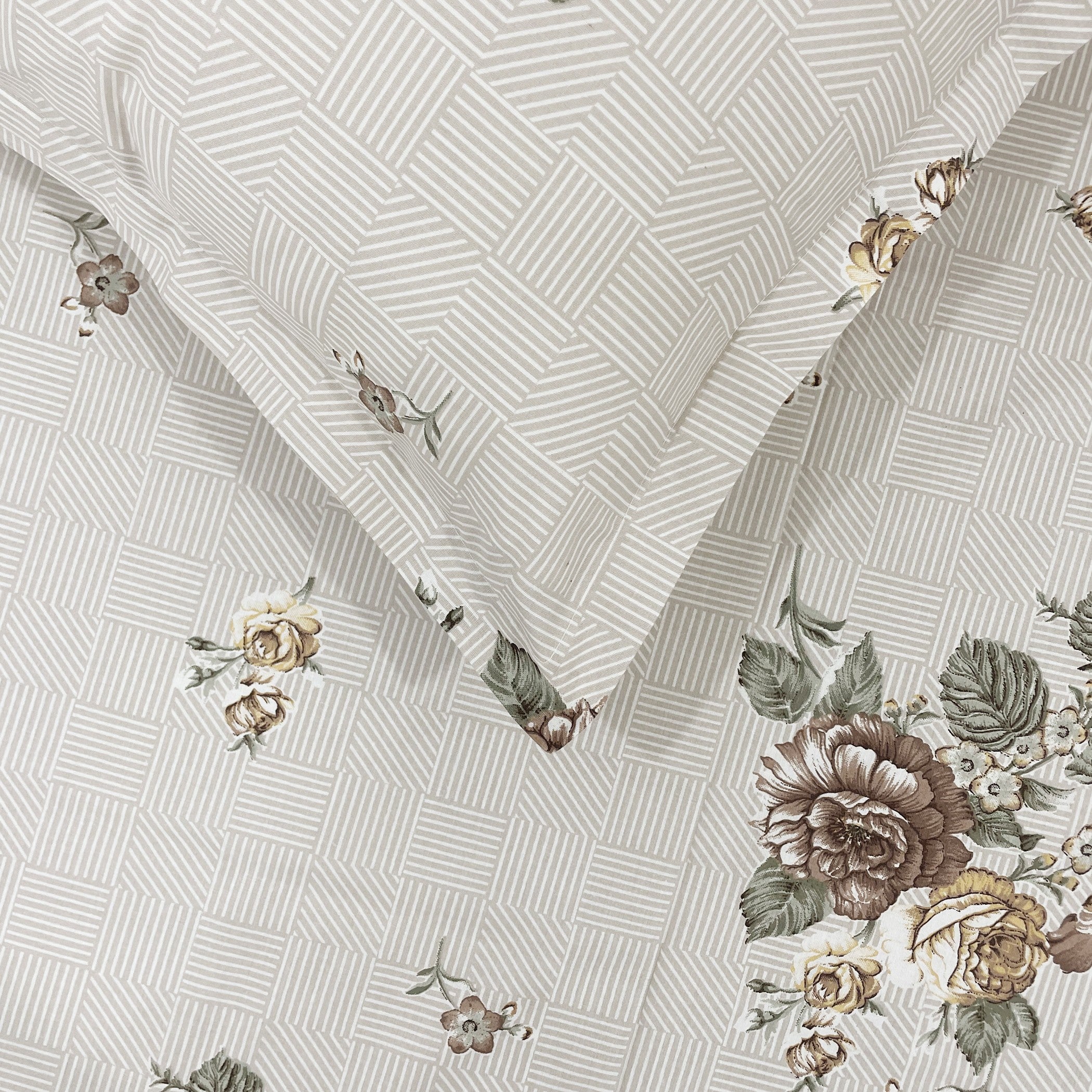 Brown Flora - 210TC Pure Cotton Super King Bedsheet (108x108 Inches)
