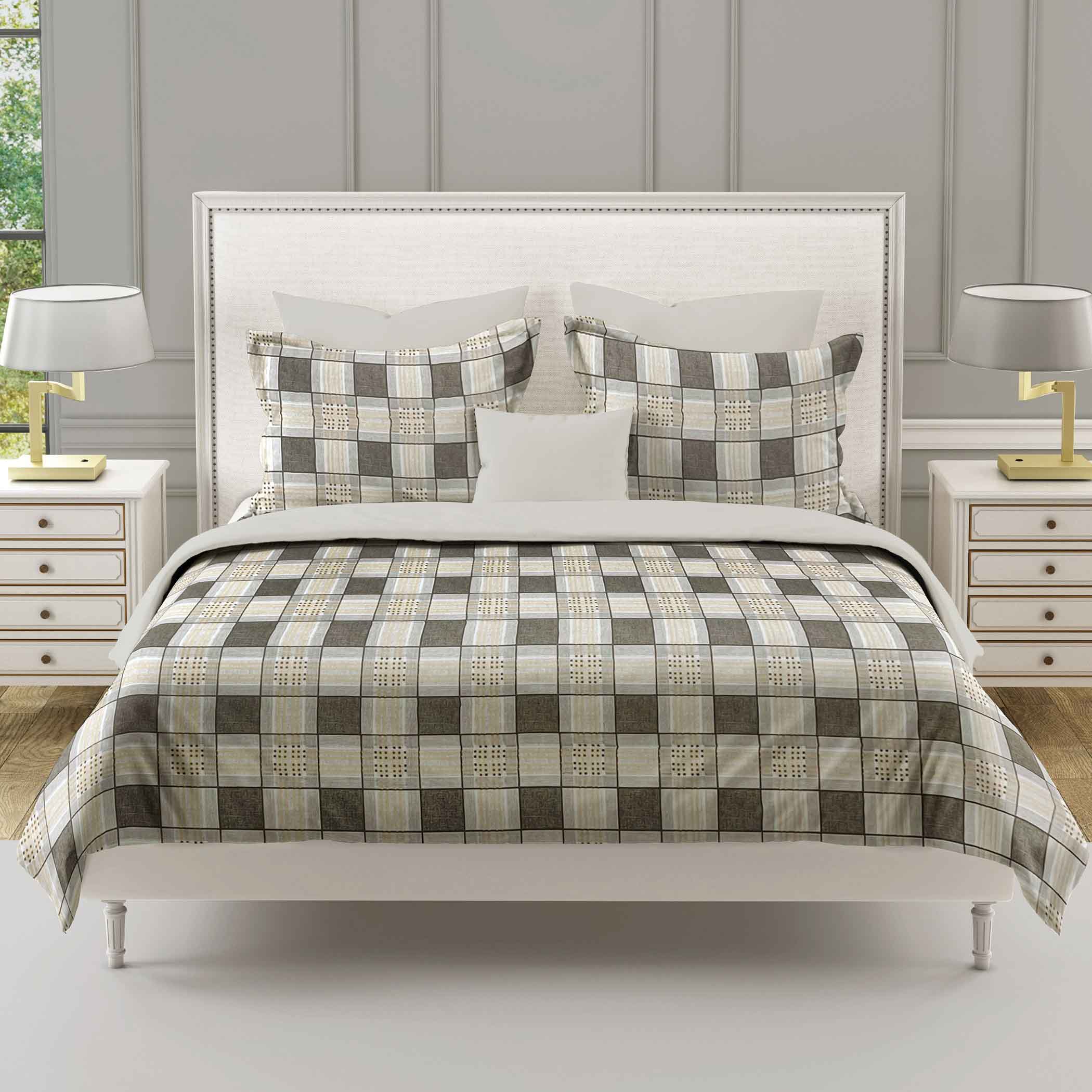 Bee Grid - 210TC Pure Cotton Queen Fitted Bedsheet (60x73x10 Inches)