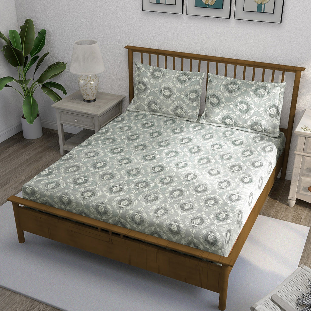 Damask Print 210 TC Super King Bedsheet (108 x 108) Inches With 2 Pillow Cover