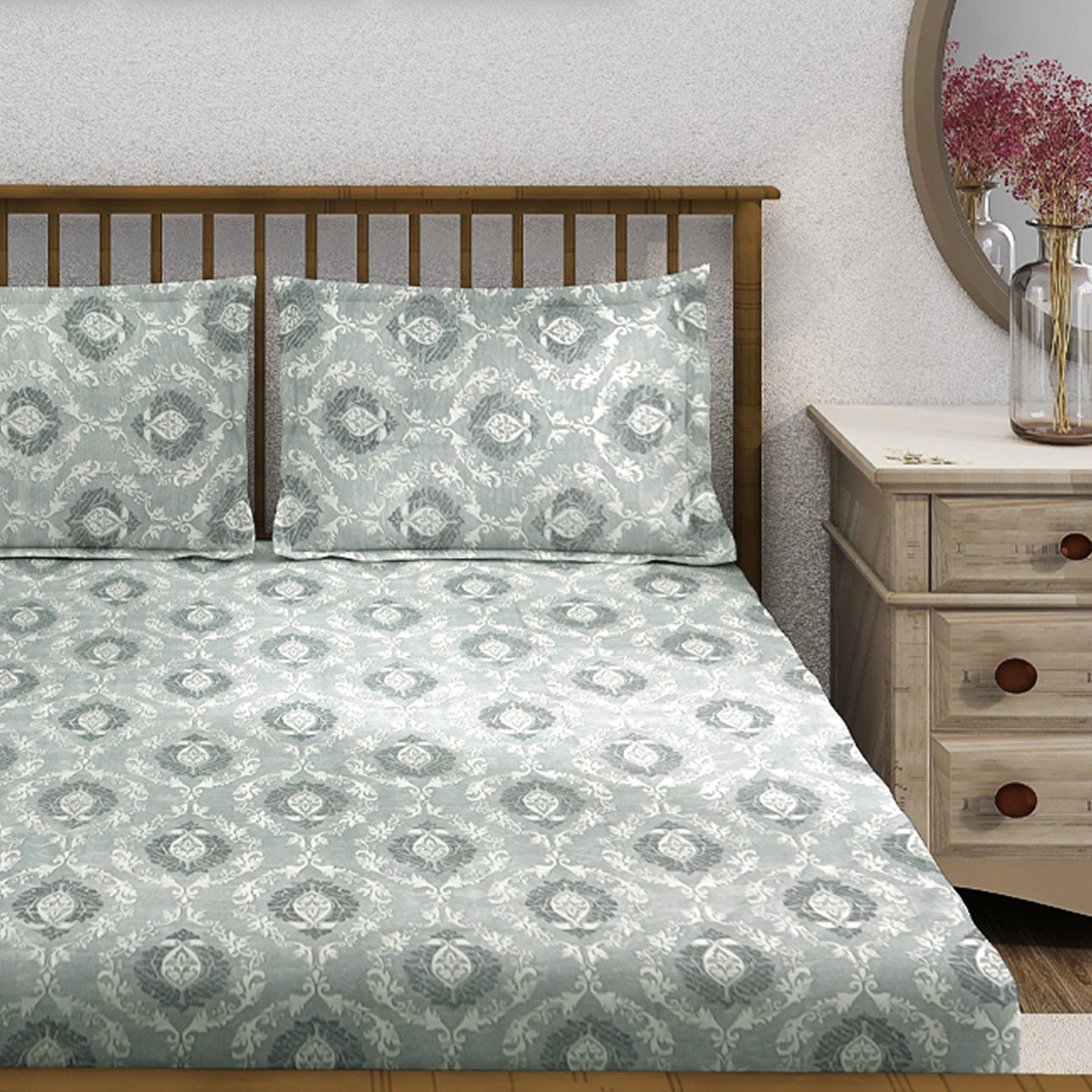 Damask Print 210 TC Super King Bedsheet (108 x 108) Inches With 2 Pillow Cover
