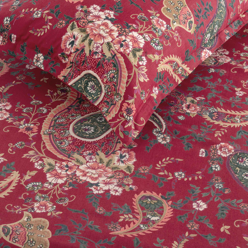 Paisleys in Crimson Garden - 200TC Cotton Single Fitted Bedsheet (36 x 78 x 10 Inches)