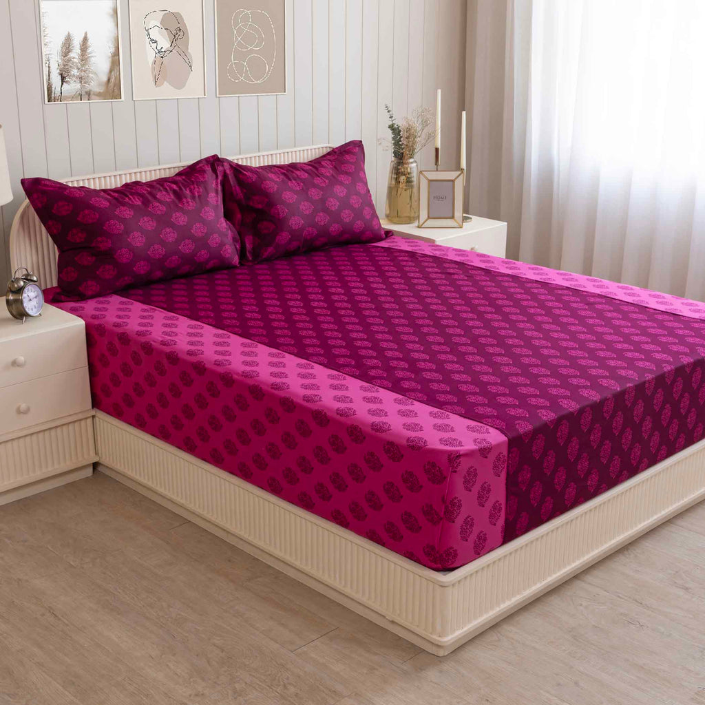 Magenta Mirage - Ethnic Buti 200TC Cotton Super King Bedsheet (108x108 Inches)