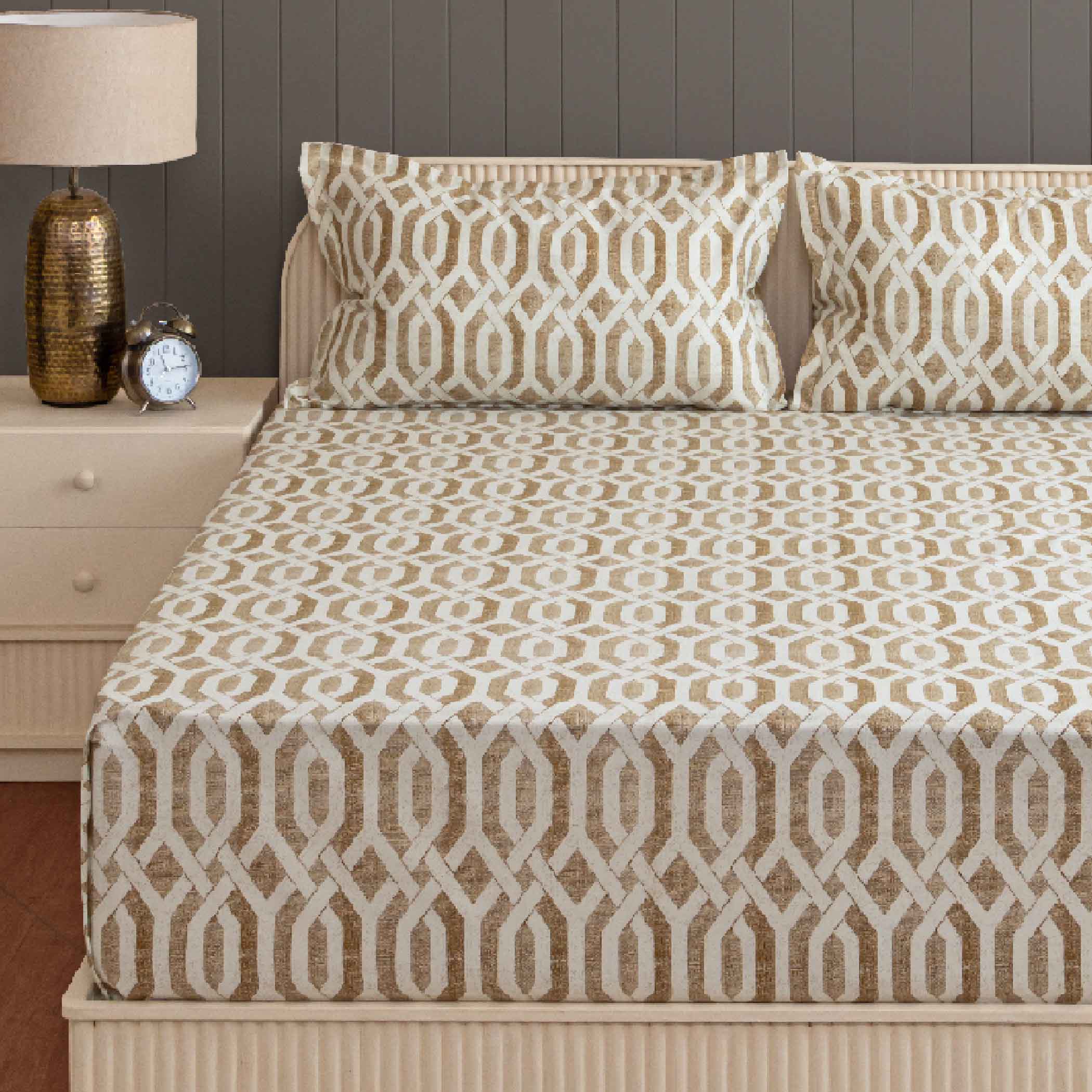 Honeyed Hexagon - Regal 144TC Cotton in Earthy Brown Double Queen (90x100 Inches)