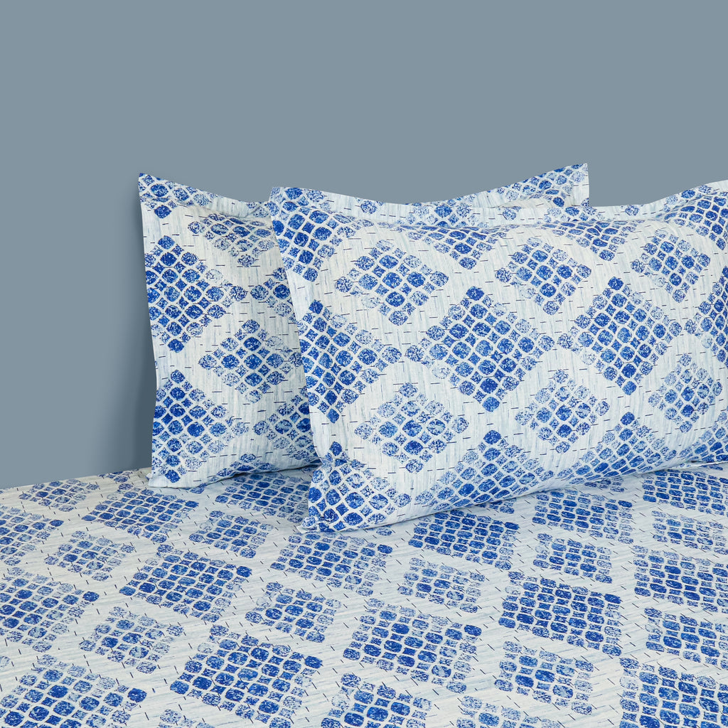 Blue Geometric Print Pure Cotton 160 TC Super King Bedsheet with 2 Pillow Covers (108x108 Inches)